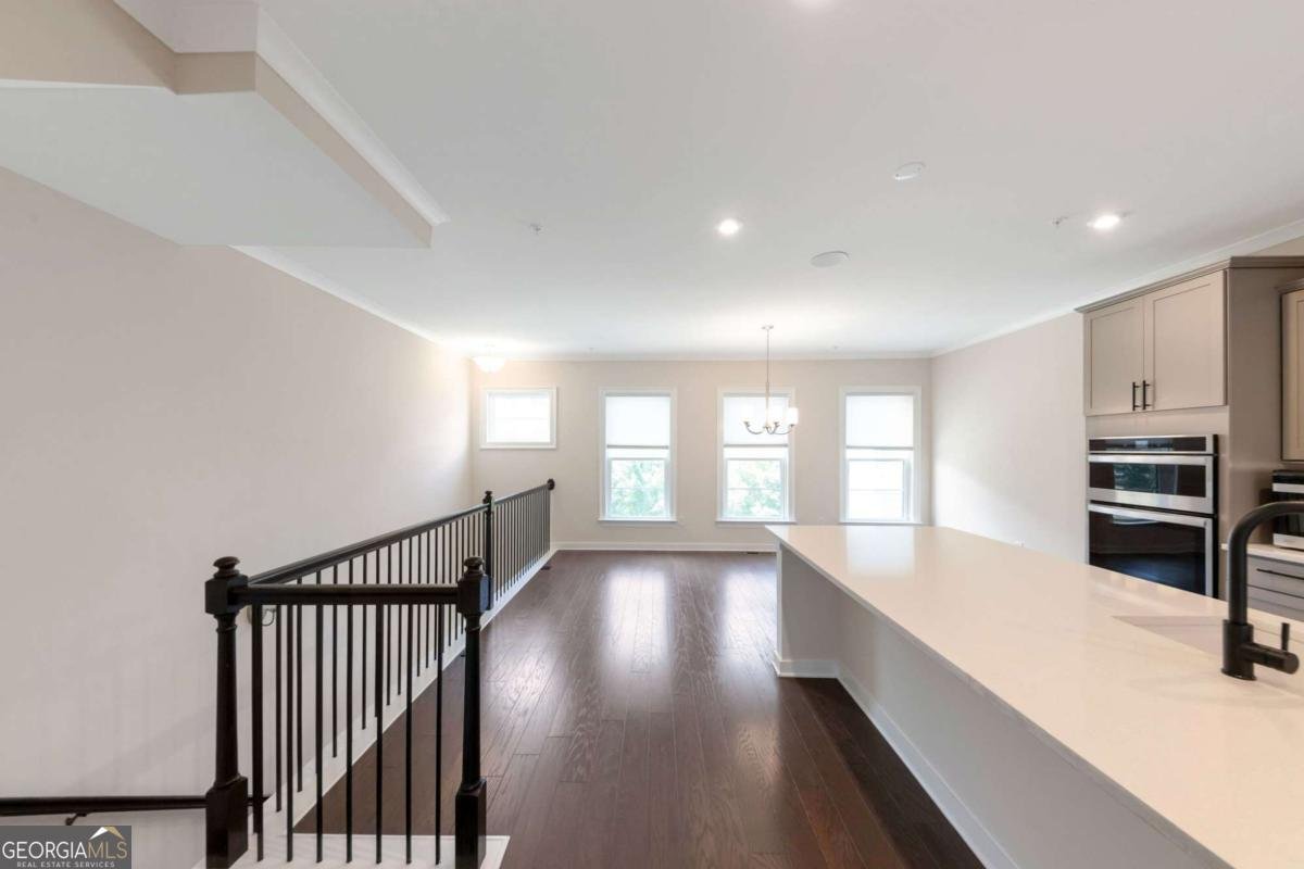 2130 Holtz Lane Atlanta - Photo 10