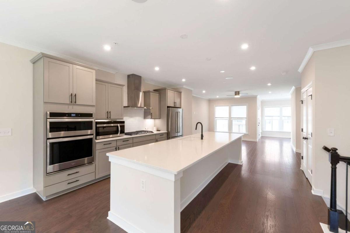 2130 Holtz Lane Atlanta - Photo 13