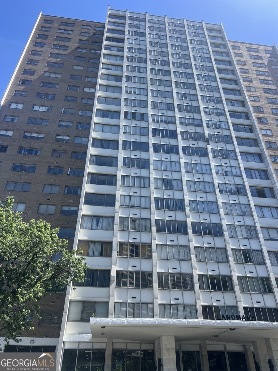 215 Piedmont Avenue Atlanta - main photo