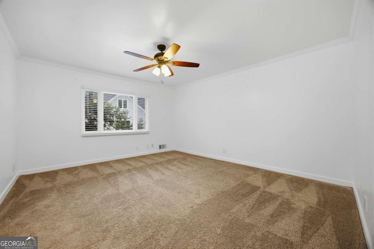495 Knoll Woods Drive Roswell - Photo 10