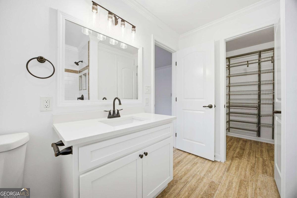 495 Knoll Woods Drive Roswell - Photo 12