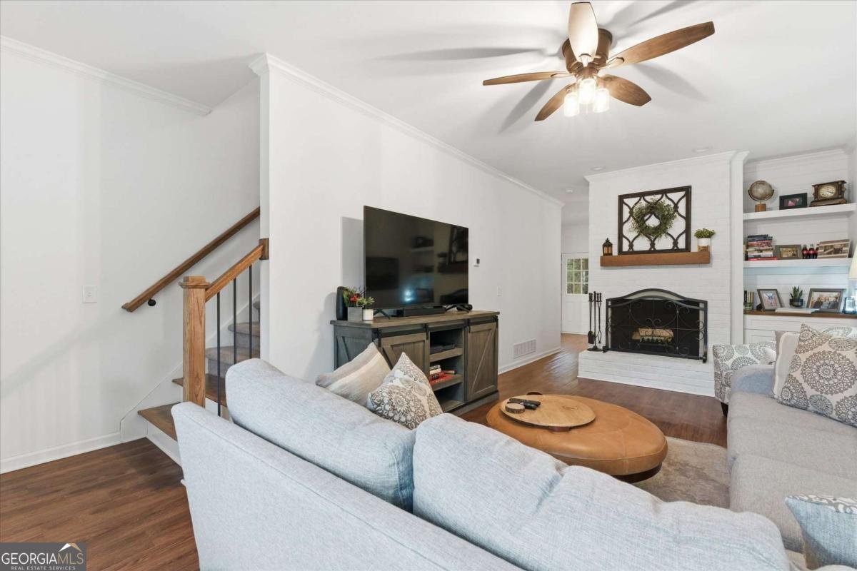 230 West Avenue Carrollton - Photo 9