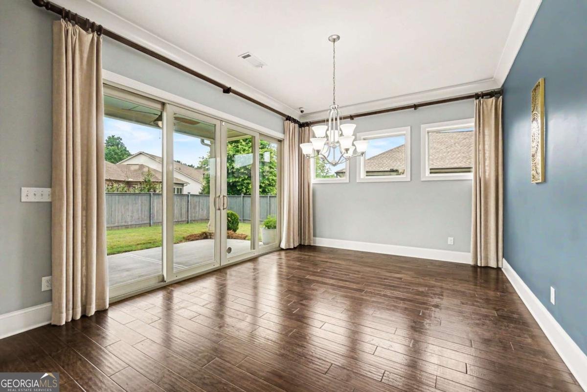 105 Sheridan Drive Woodstock - Photo 6