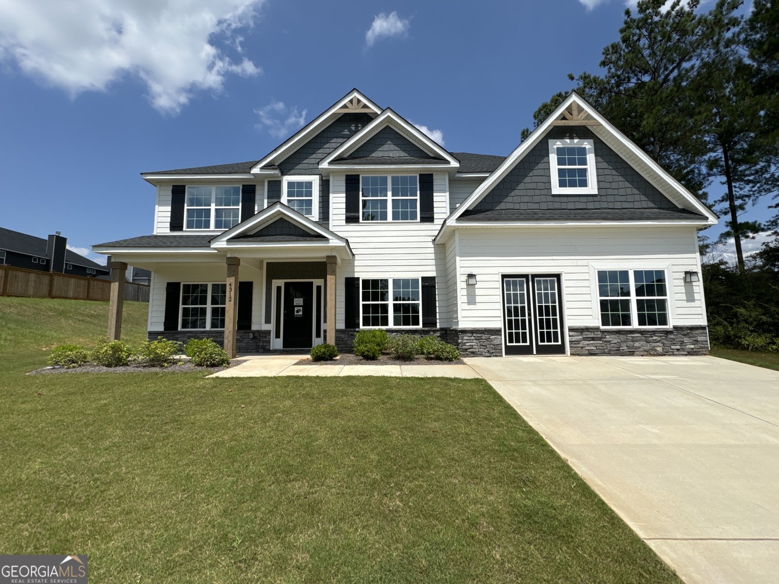 4312 Cornwall Drive Forsyth - main photo