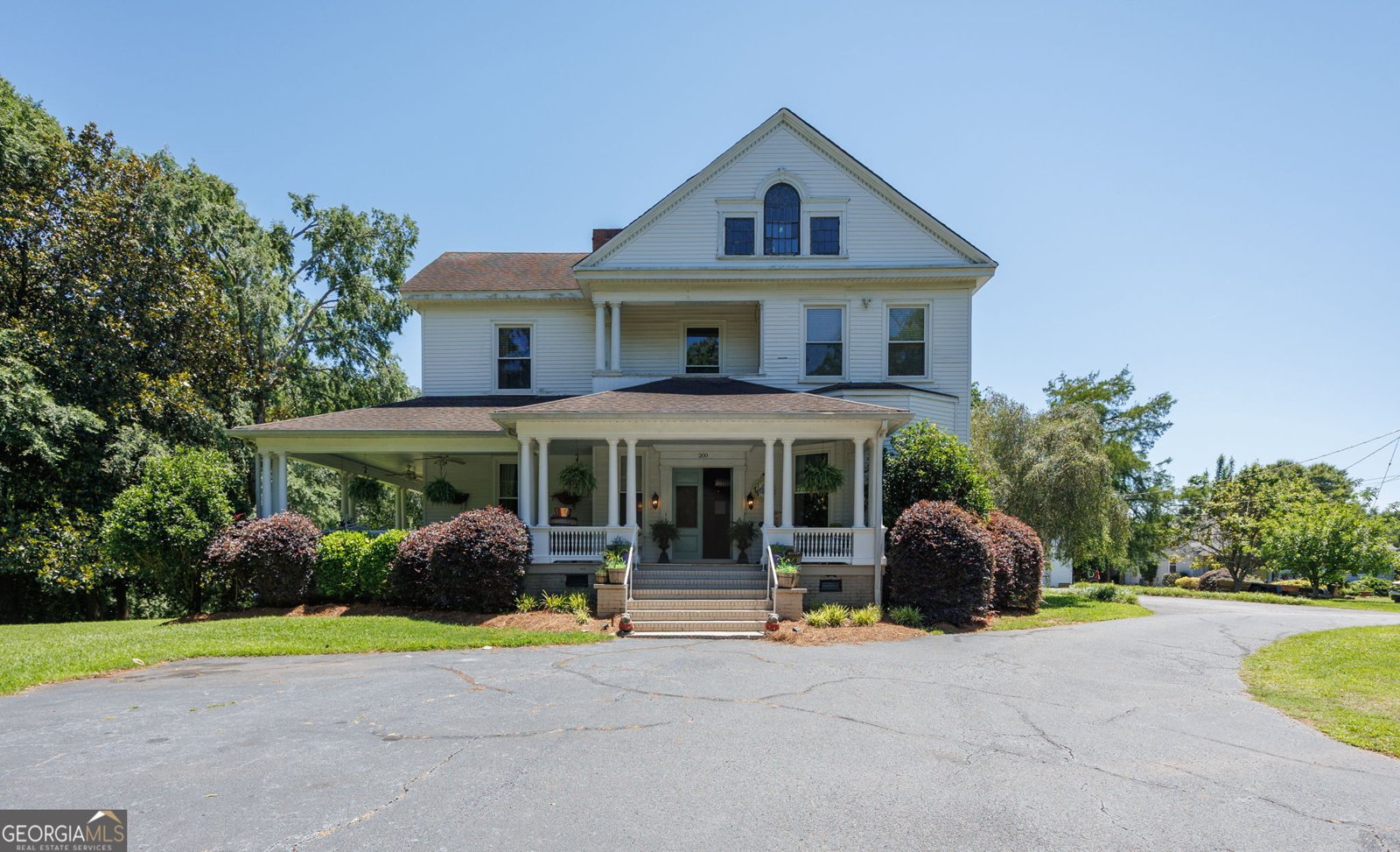 200 Main Street Forsyth - main photo