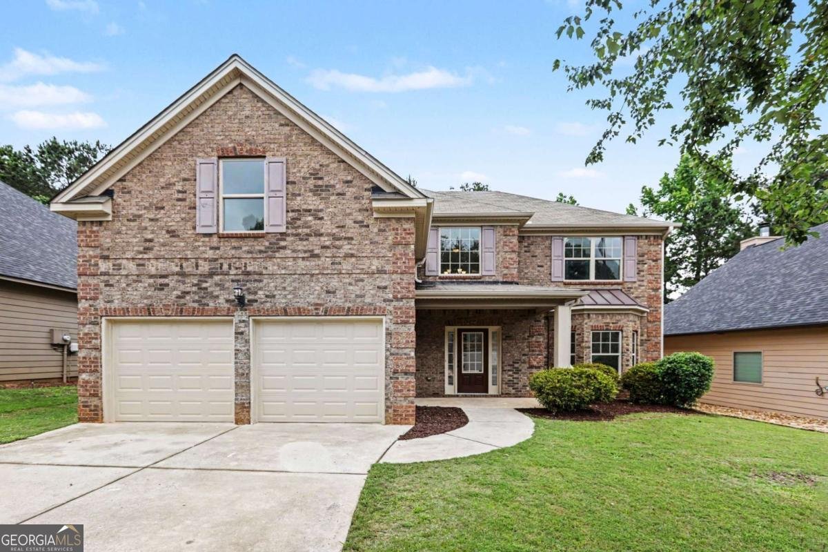 7985 Snapwell Drive Fairburn - main photo