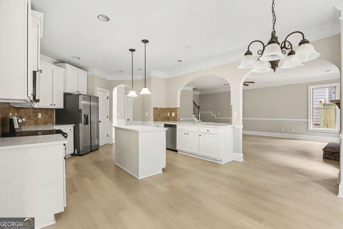 7985 Snapwell Drive Fairburn - Photo 10