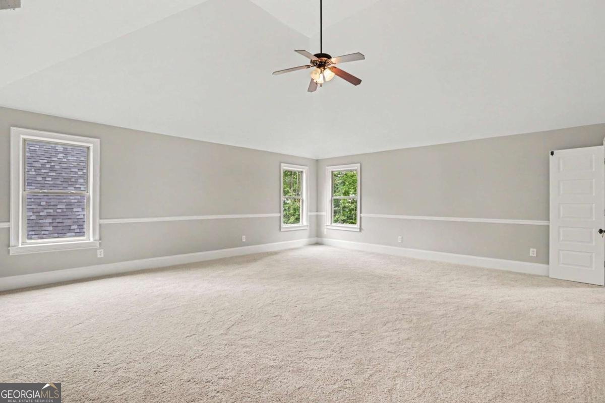 7985 Snapwell Drive Fairburn - Photo 12