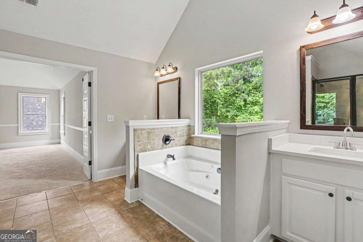 7985 Snapwell Drive Fairburn - Photo 14