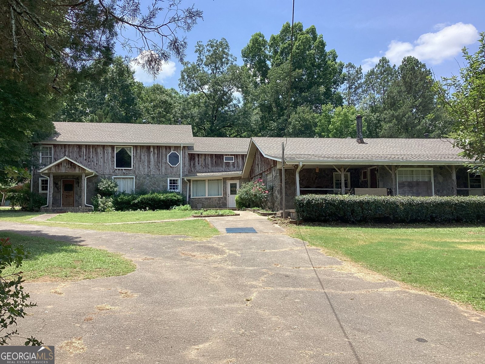 220 Ennis Road Barnesville - main photo