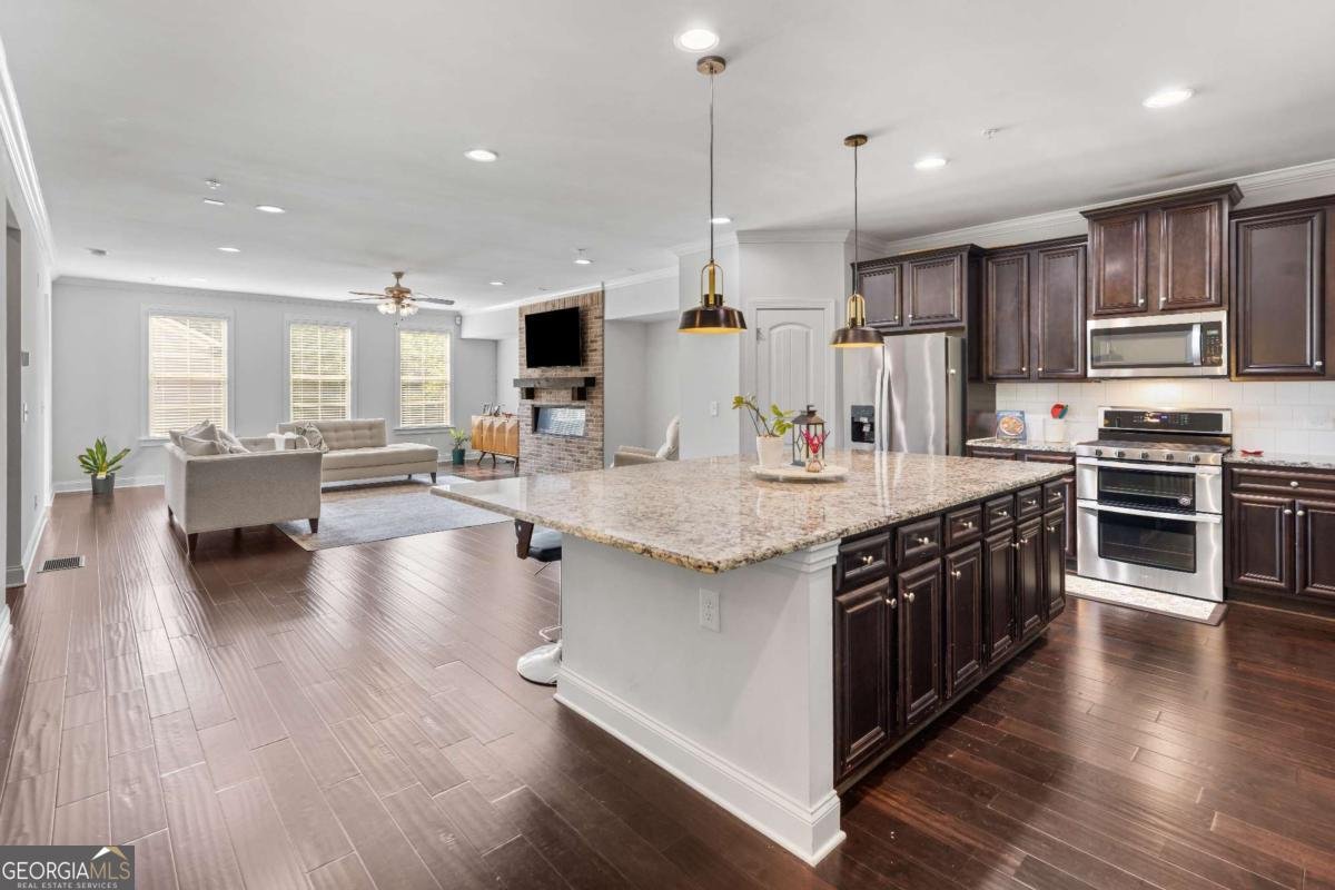 724 Henry Drive Marietta - Photo 11
