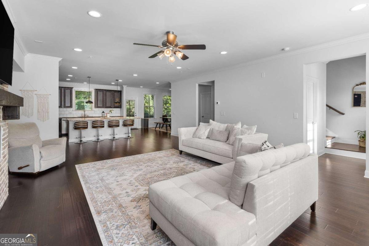 724 Henry Drive Marietta - Photo 9