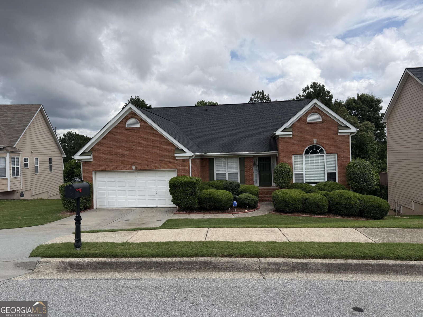 3493 Dunbar Lane Suwanee - main photo