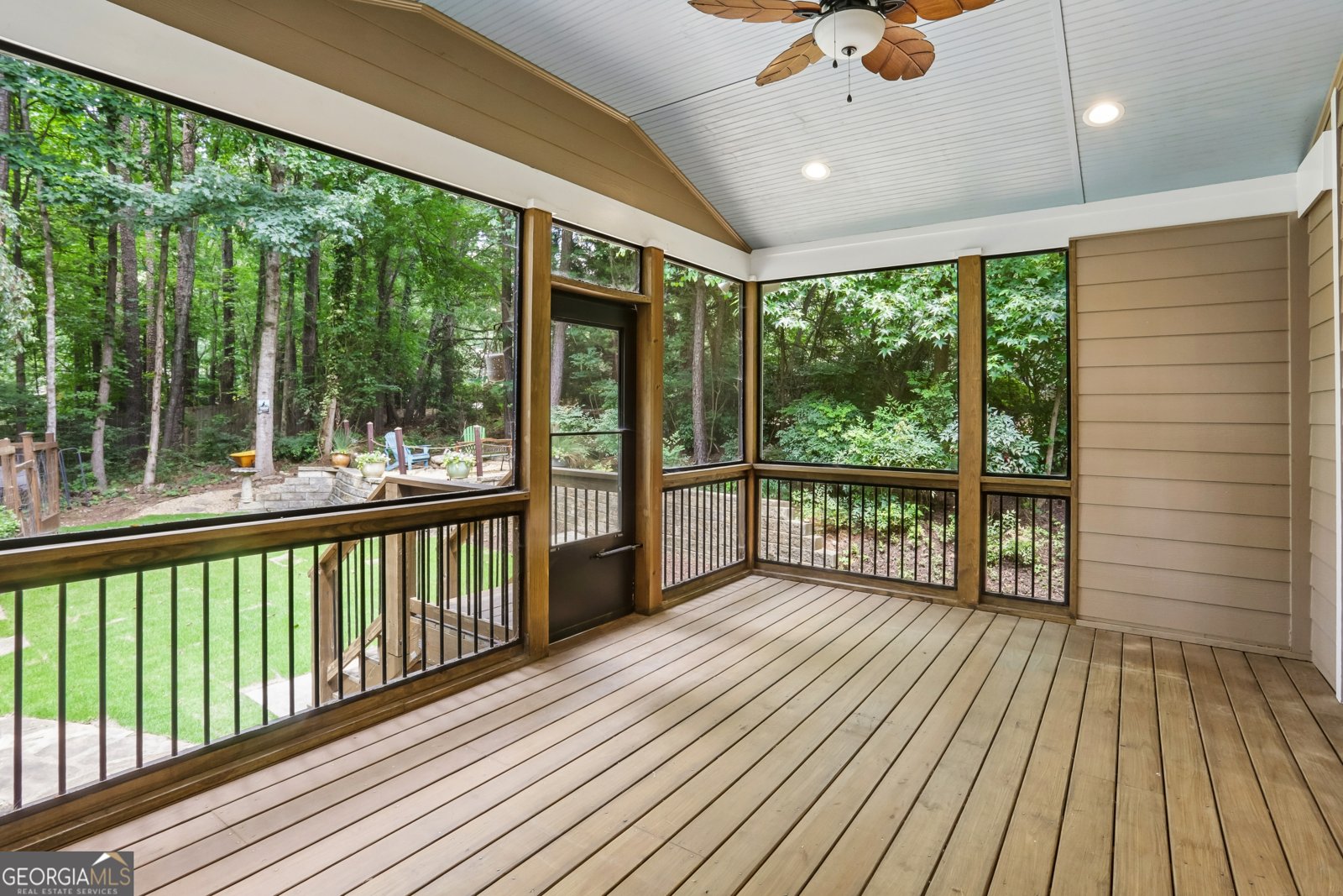 7350 Devonhall Way Johns Creek - Photo 11