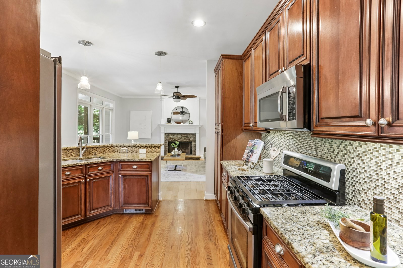 7350 Devonhall Way Johns Creek - Photo 6