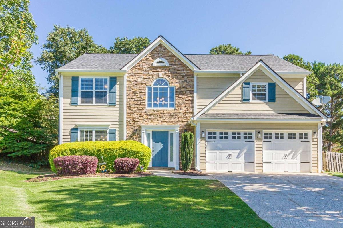 1735 Berry Court Cumming - main photo