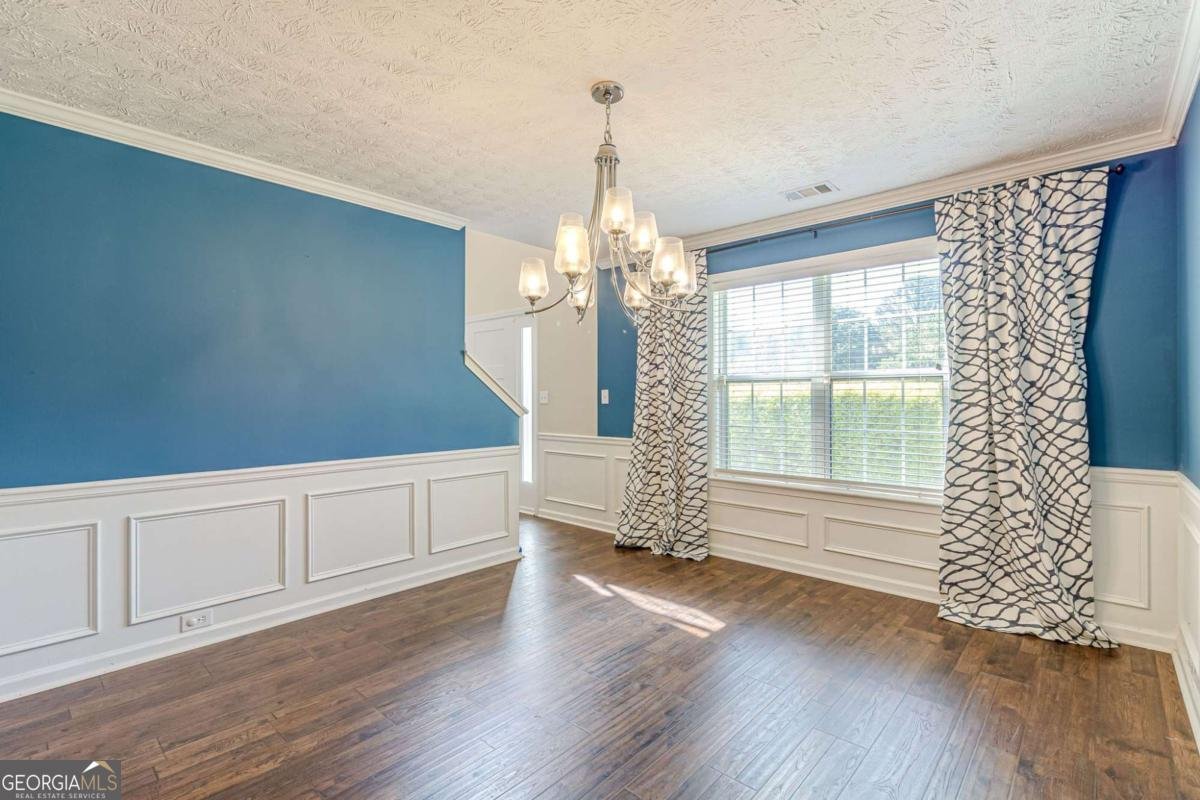 1735 Berry Court Cumming - Photo 10