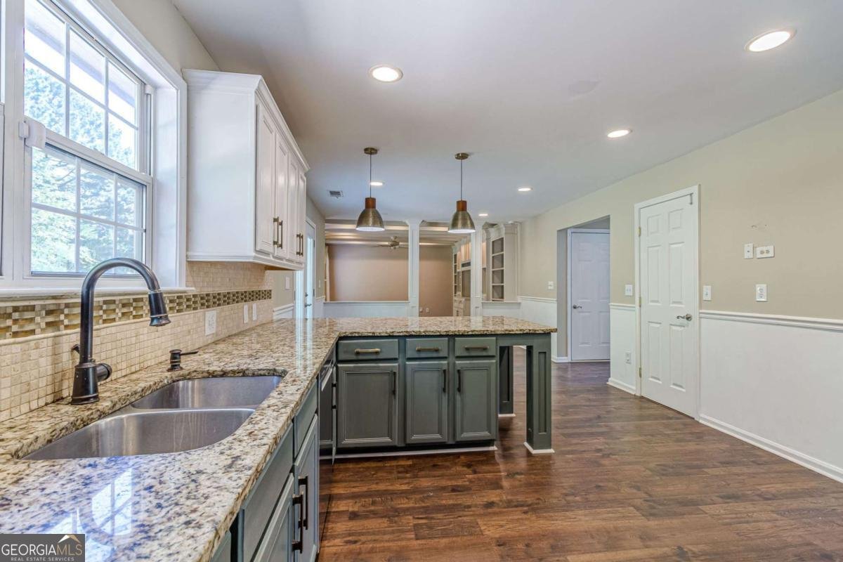 1735 Berry Court Cumming - Photo 13