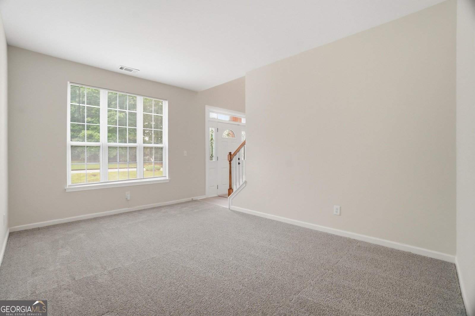 6894 Breeze Drive Stone Mountain - Photo 10