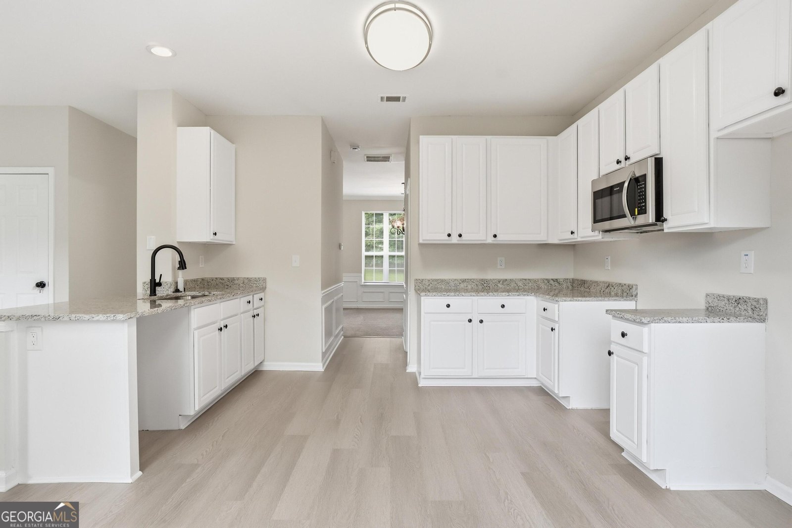 6894 Breeze Drive Stone Mountain - Photo 13