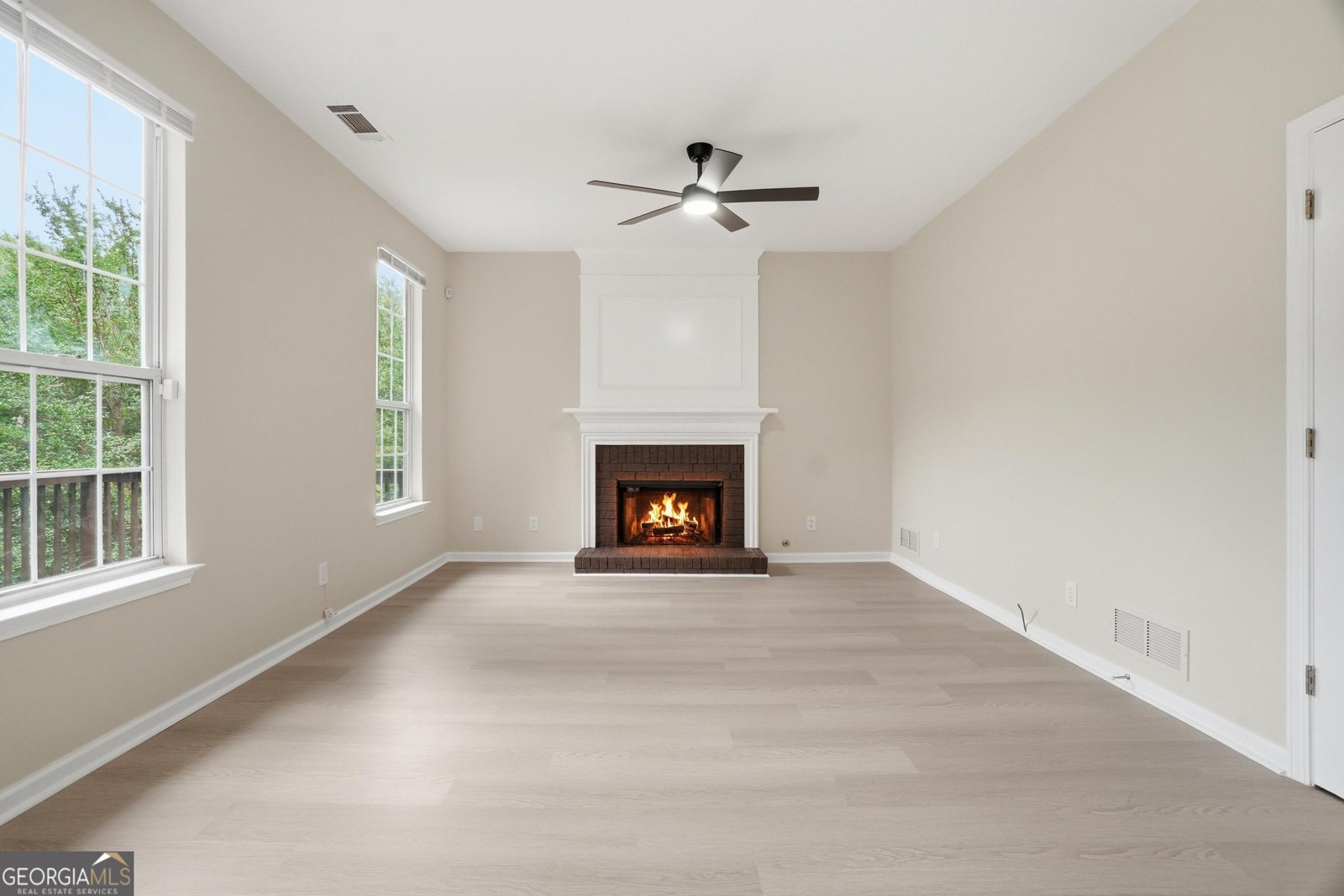 6894 Breeze Drive Stone Mountain - Photo 19