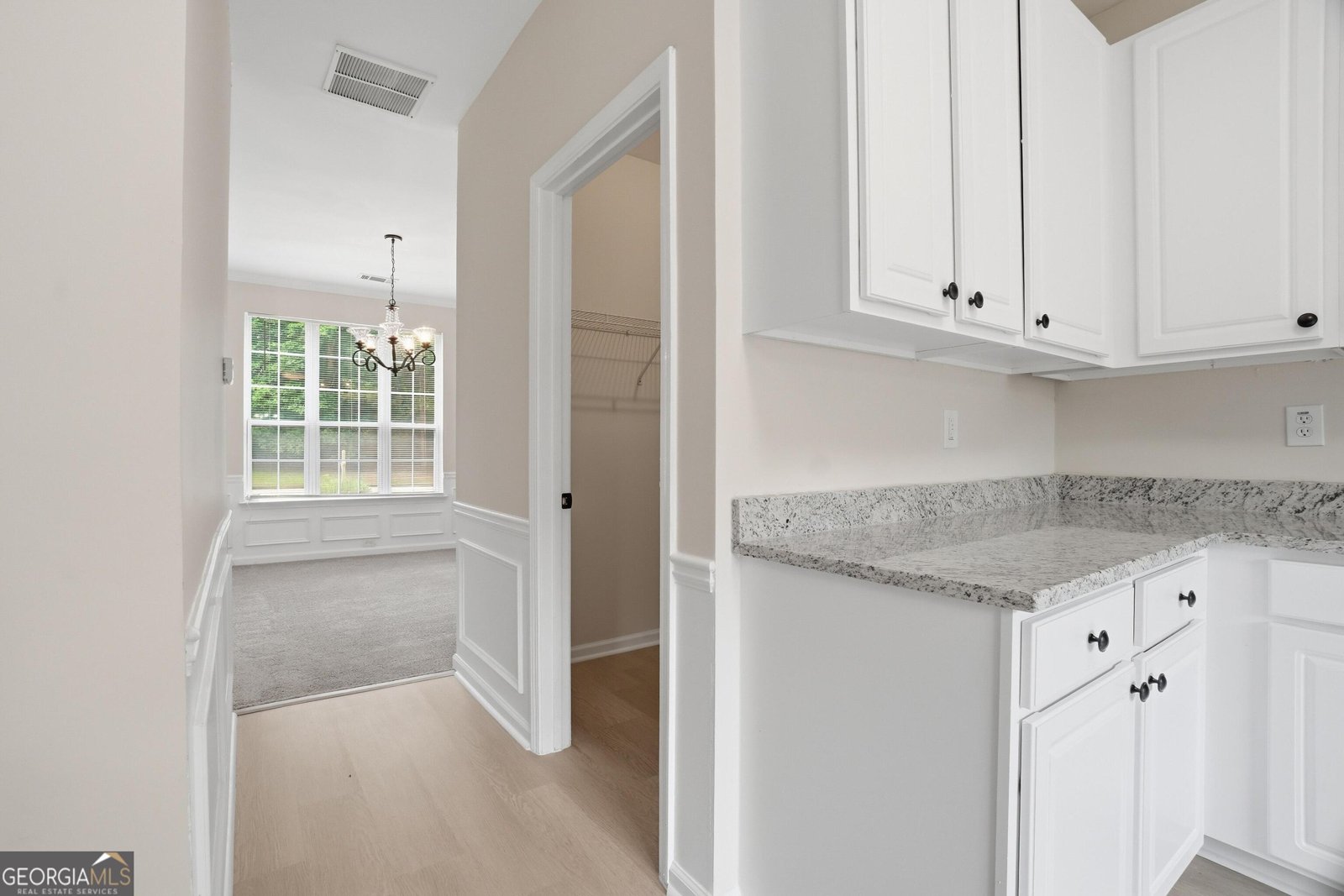 6894 Breeze Drive Stone Mountain - Photo 23