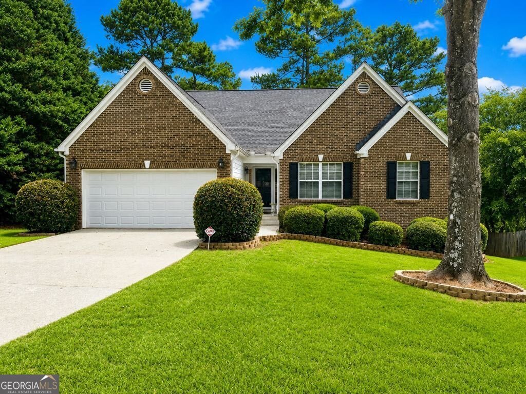 955 Pebble Bend Drive Grayson - main photo