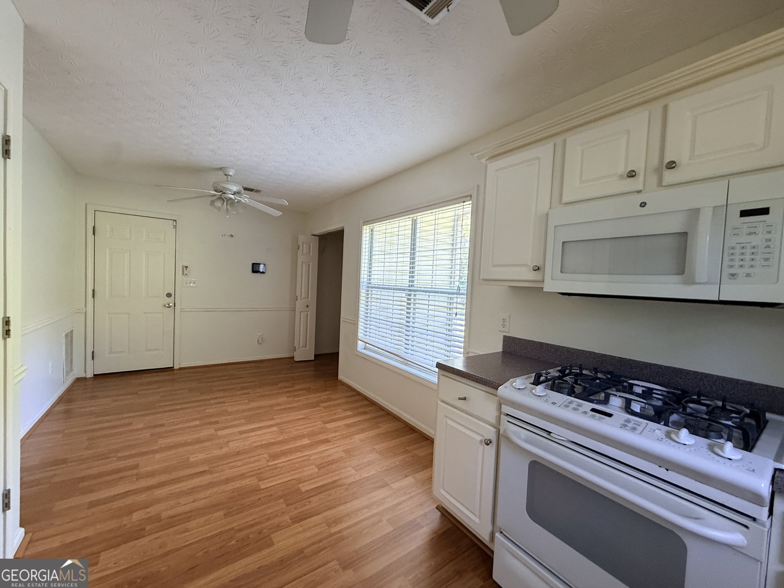 190 The Falls Boulevard Covington - Photo 7