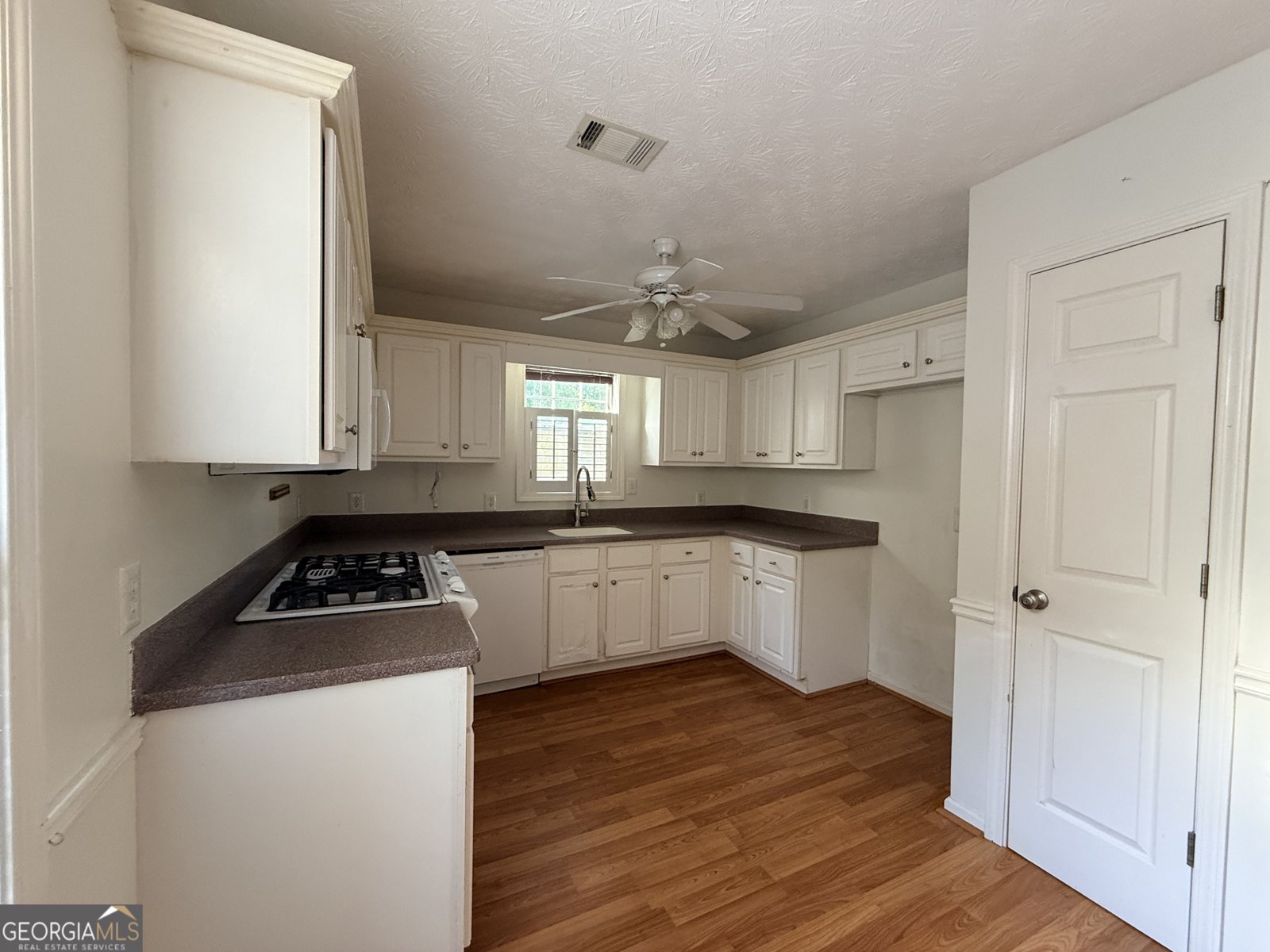 190 The Falls Boulevard Covington - Photo 8