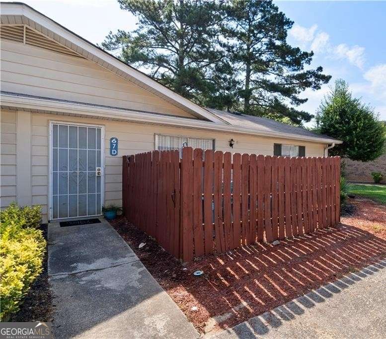 4701 Flat Shoals Road Union City - main photo