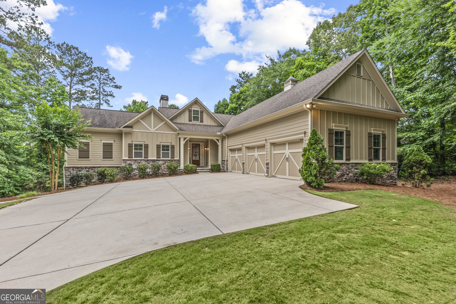 1801 Northwoods Drive Greensboro - main photo