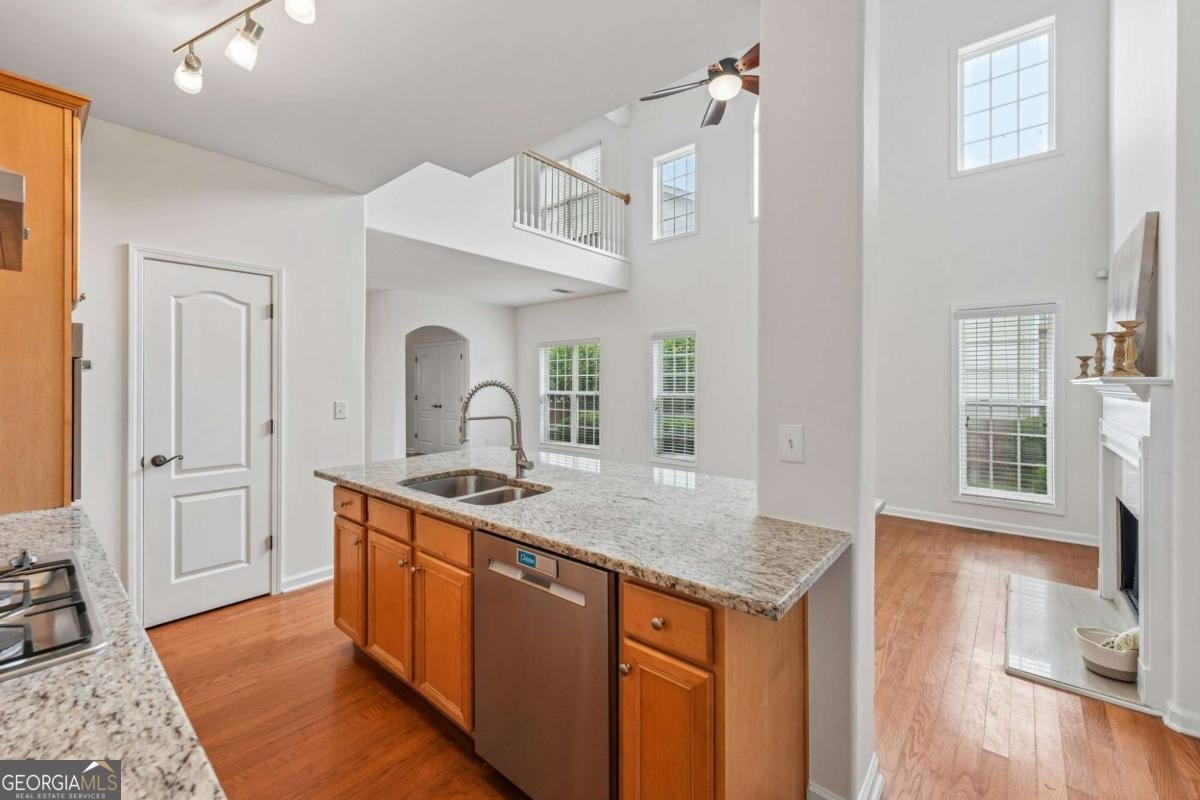 3951 Lake Pass Lane Suwanee - Photo 6