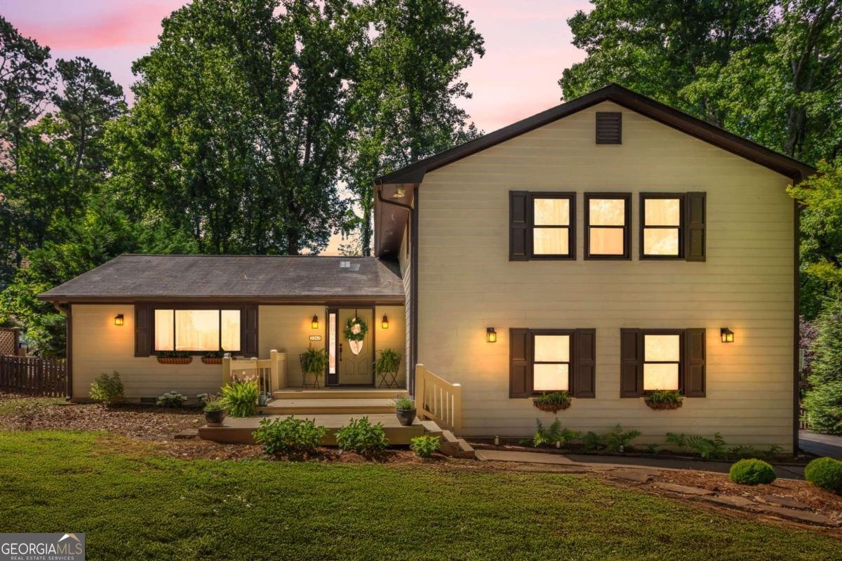 2262 Stag Run Suwanee - main photo