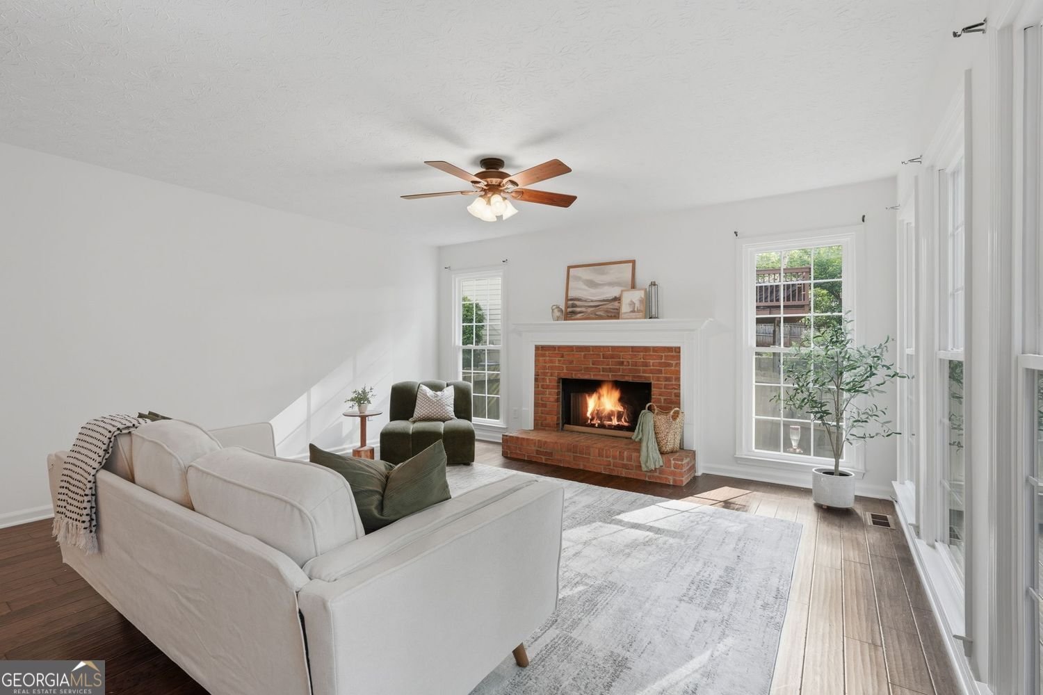 1427 Emerald Pine Court Lawrenceville - Photo 12