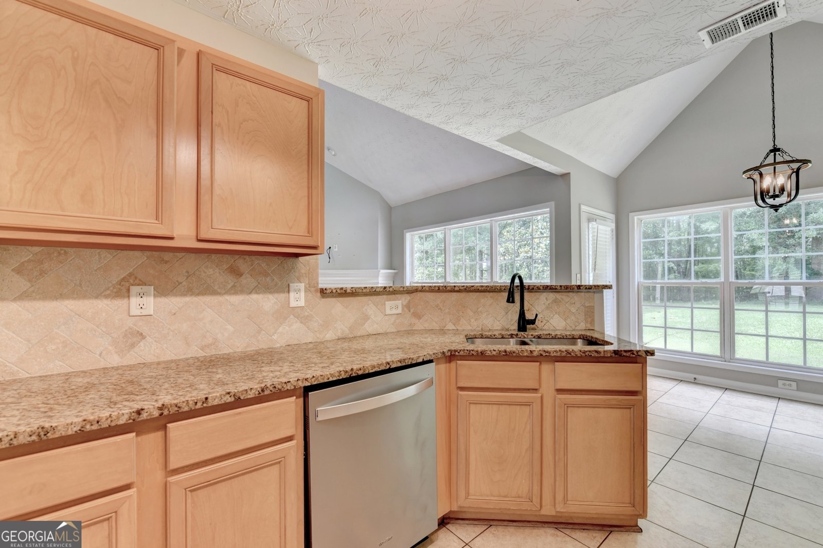 7012 Litany Court Flowery Branch - Photo 11