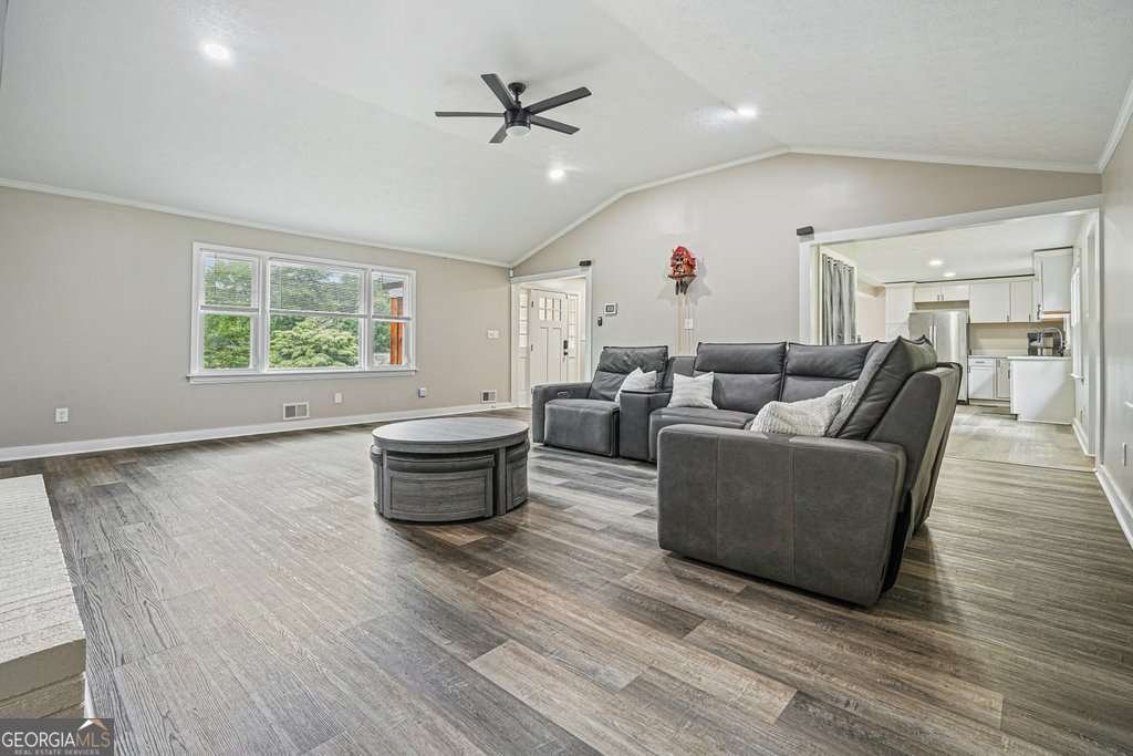 695 Shannon Green Circle Mableton - Photo 10