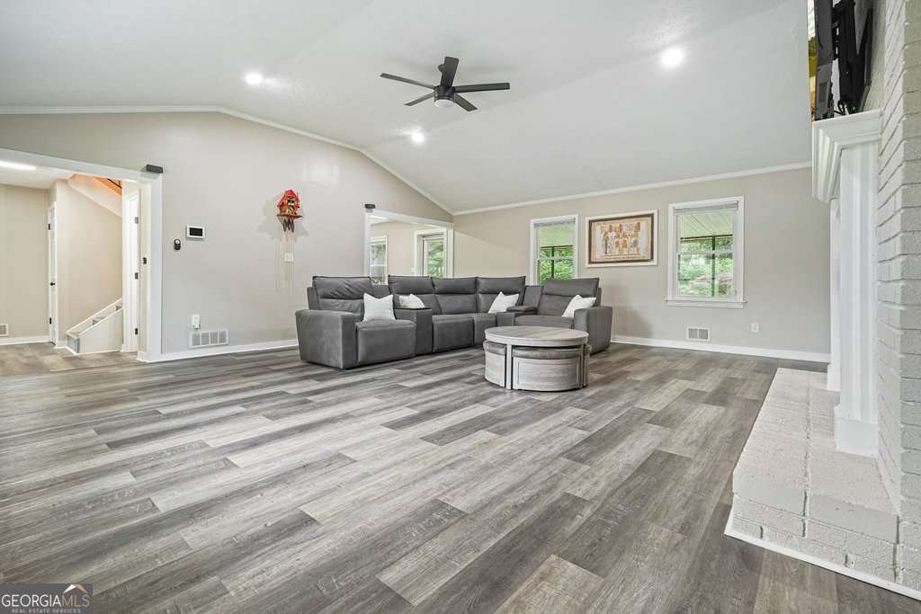 695 Shannon Green Circle Mableton - Photo 8