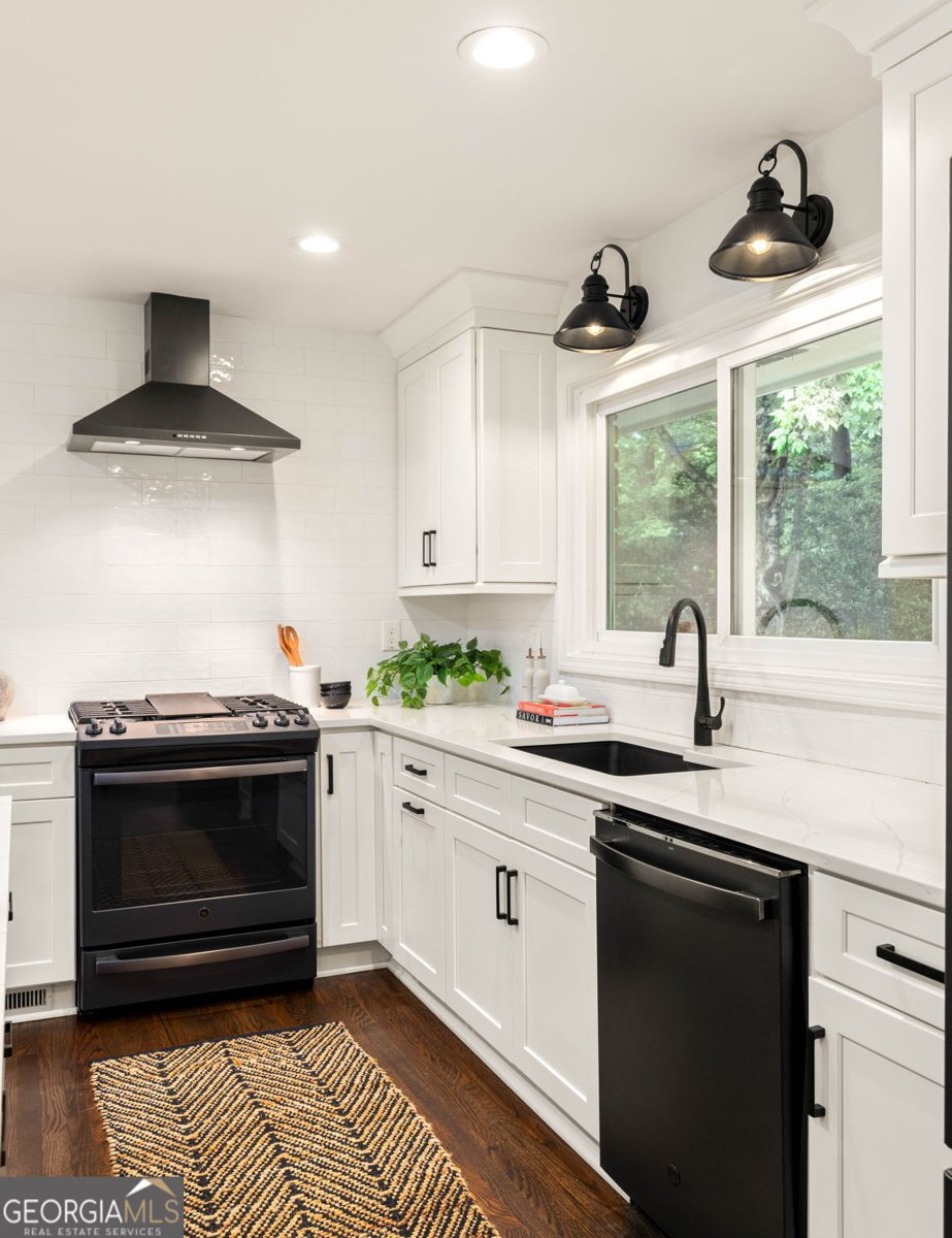 2671 Tanglewood Road Decatur - Photo 10