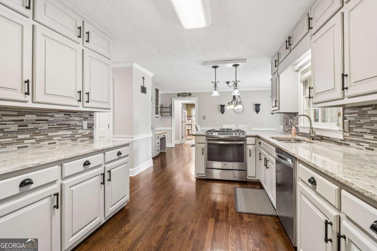 914 Newcastle Drive Lilburn - Photo 20