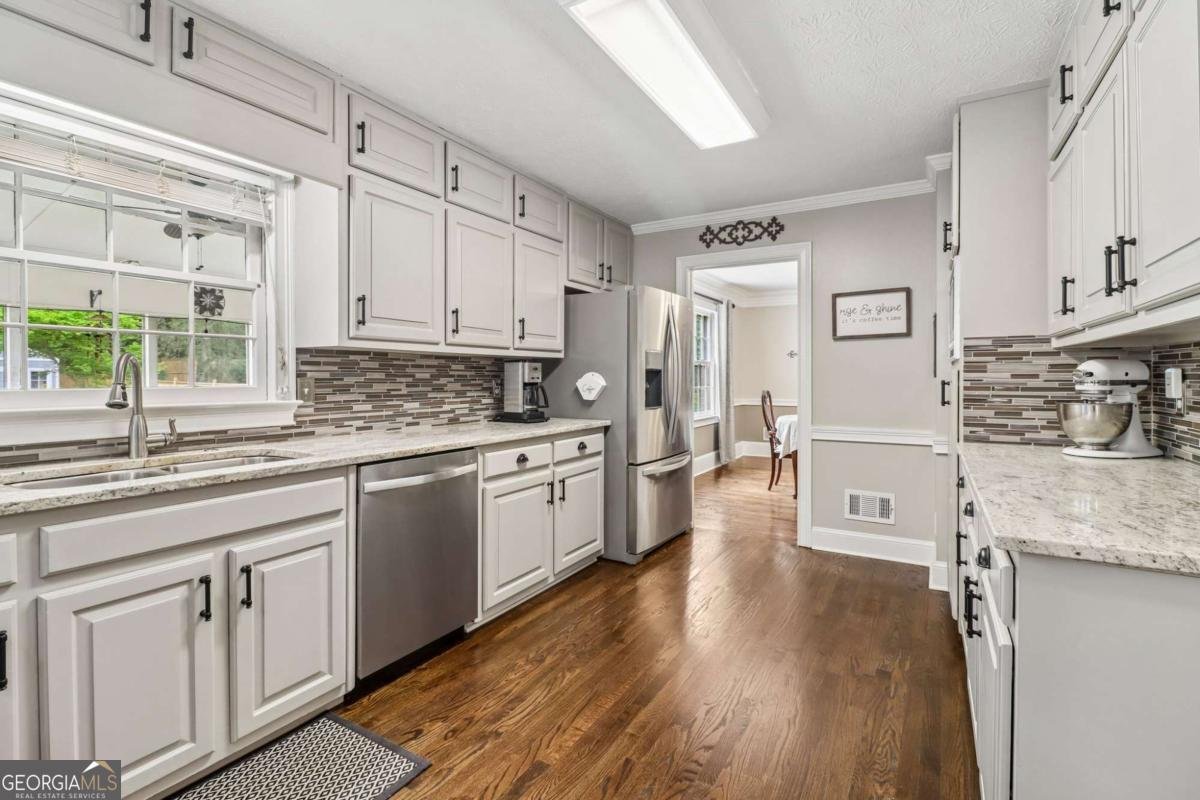 914 Newcastle Drive Lilburn - Photo 22