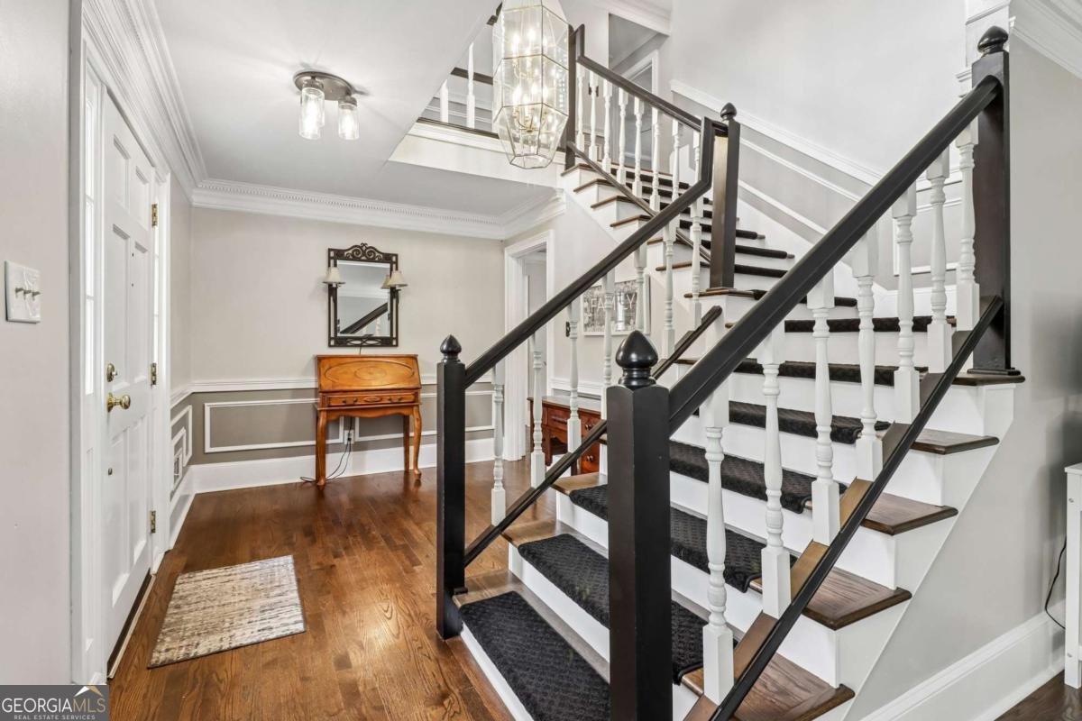 914 Newcastle Drive Lilburn - Photo 8