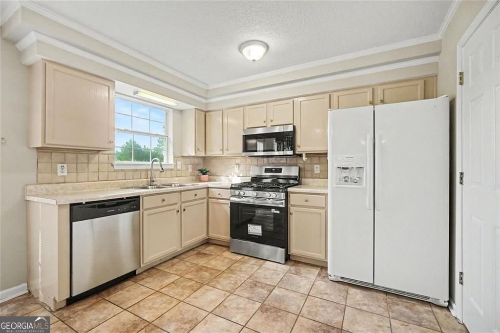 4466 Big Bluff Court Douglasville - Photo 11