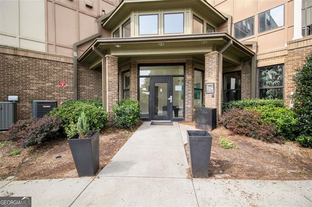 898 Oak Street Atlanta - main photo