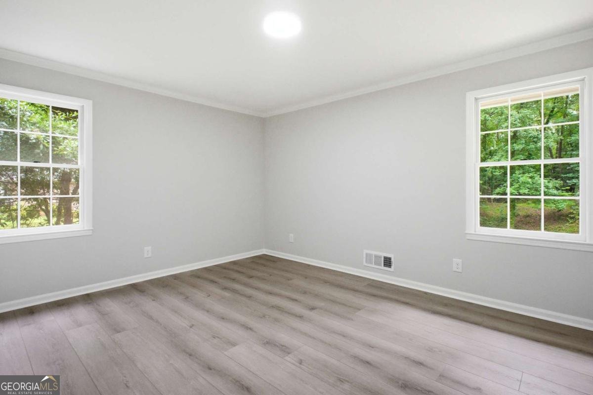1180 Lakeshore Circle Gainesville - Photo 13