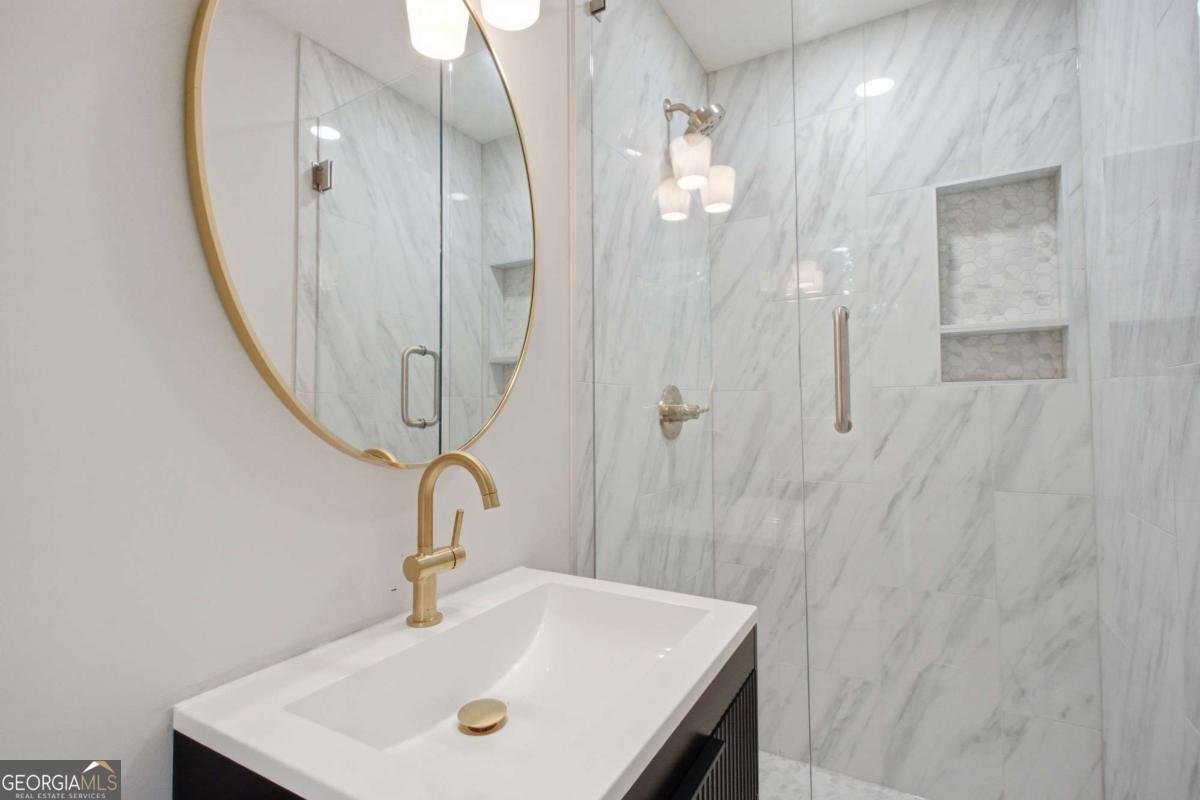 1180 Lakeshore Circle Gainesville - Photo 15