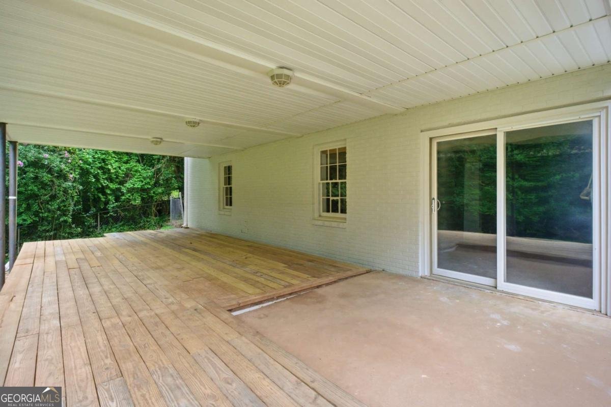 1180 Lakeshore Circle Gainesville - Photo 29