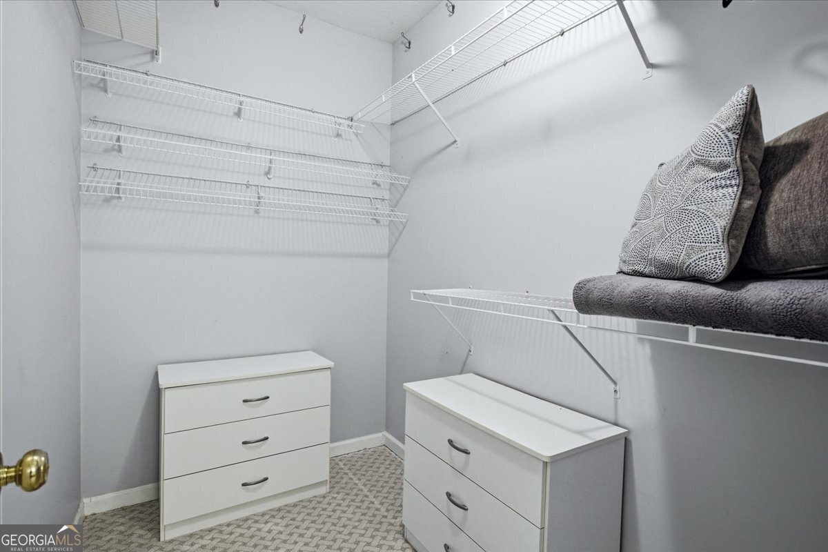 227 Edinburgh Court Milton - Photo 15