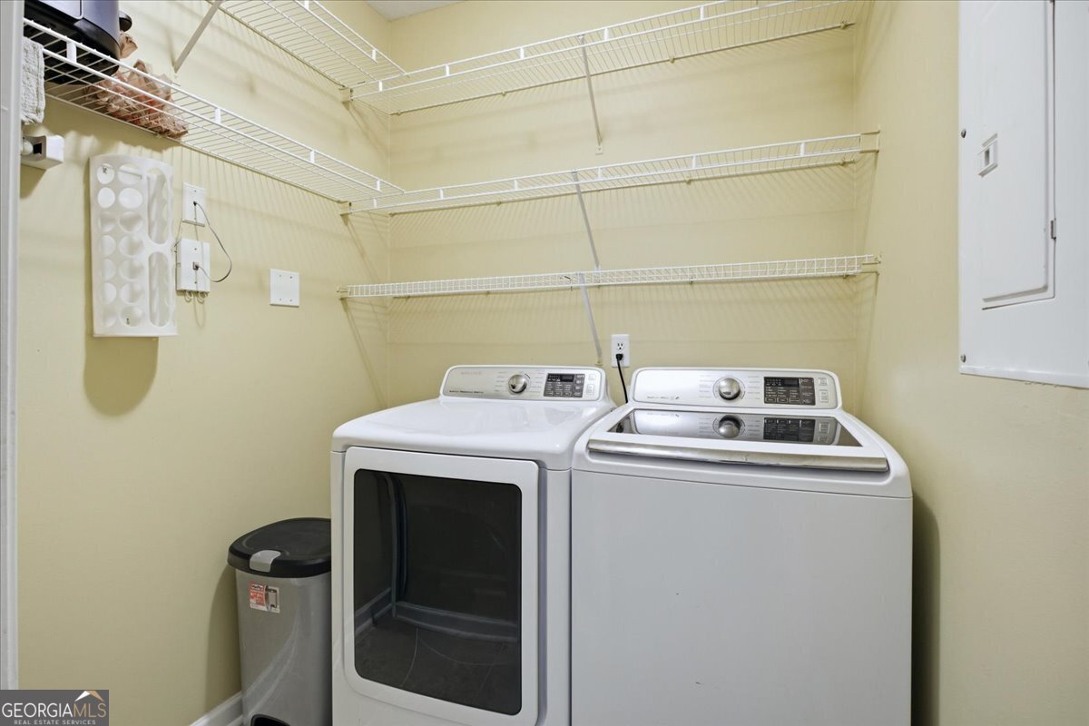 227 Edinburgh Court Milton - Photo 21