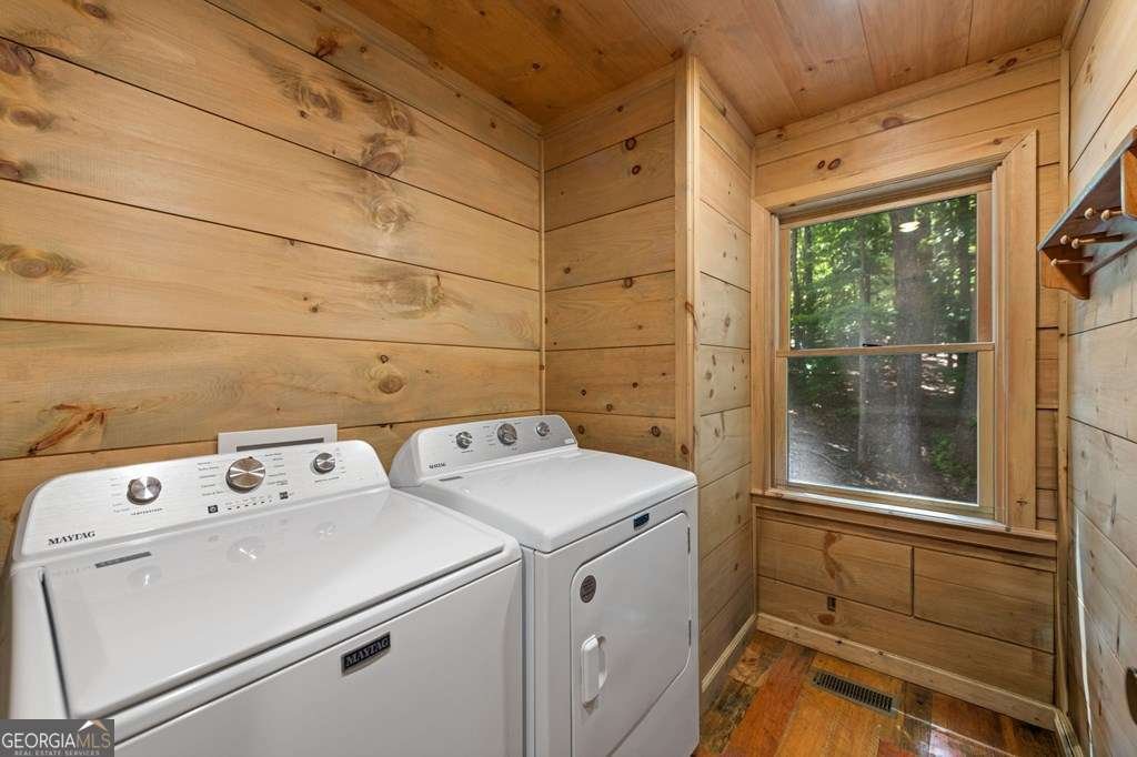 391 Little Bushy Head Road Blue Ridge - Photo 18
