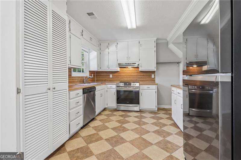3325 Holly Stand Court Loganville - Photo 12